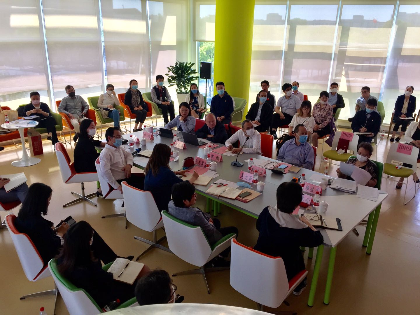 万象城官网召开新时代党建质量提升工程中期评审会