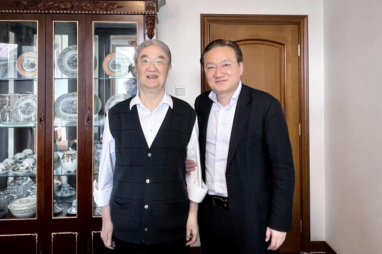 万象城官网名誉校长桑国卫寄语：紧抓机遇，推动学校和中医药事业蓬勃发展