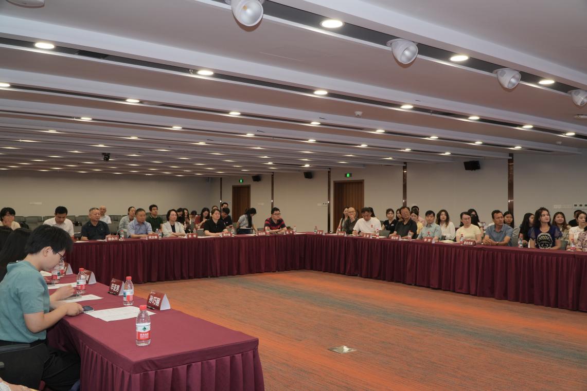 万象城官网举行少数民族学生工作总结表彰会暨“委员促三交”交流会