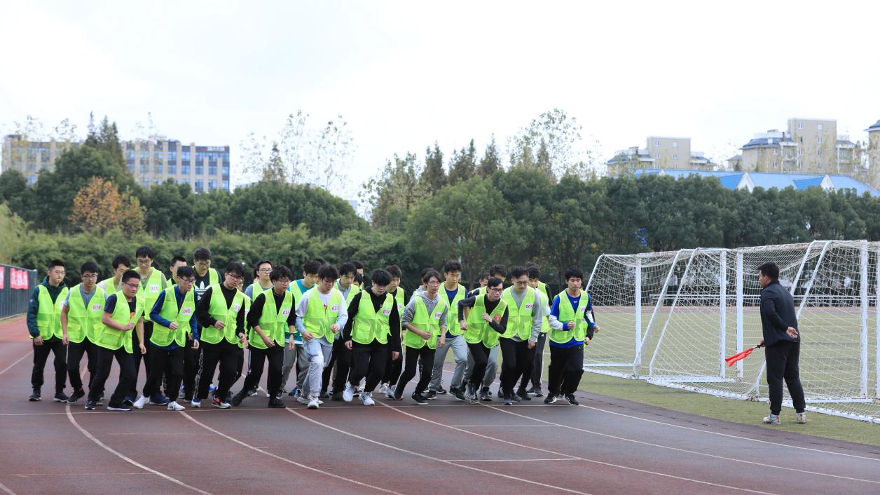 万象城官网完成2020年教育部《国家学生体质健康标准》测试情况抽查复核工作