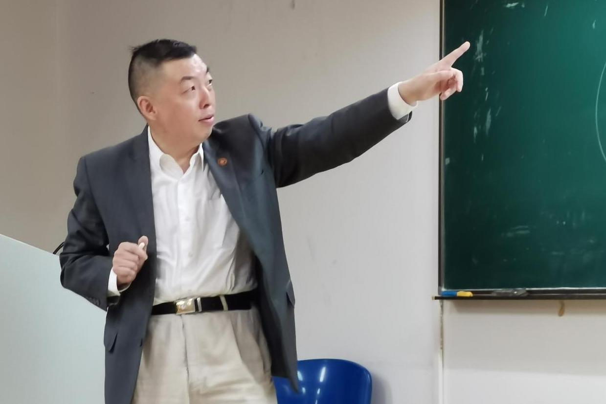 万象城官网在西医院校开设的首门中医通识课程获好评