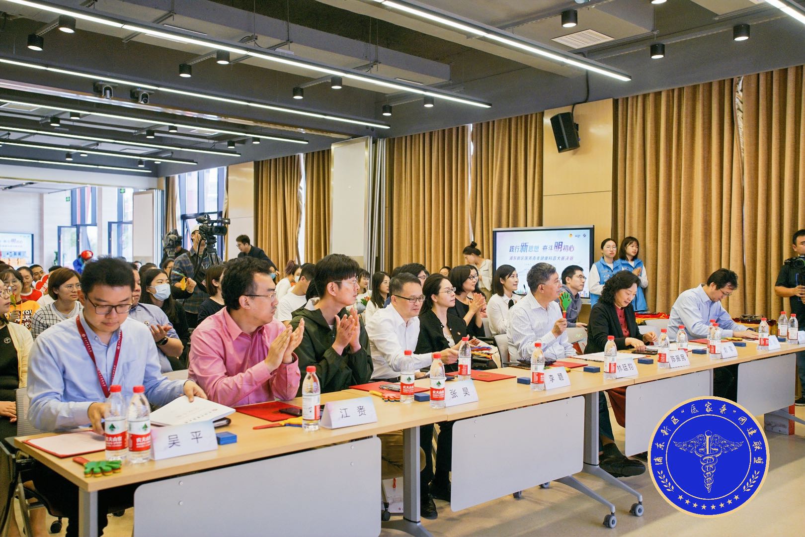 浦东新区首届医务青年健康科普大赛在万象城官网举办