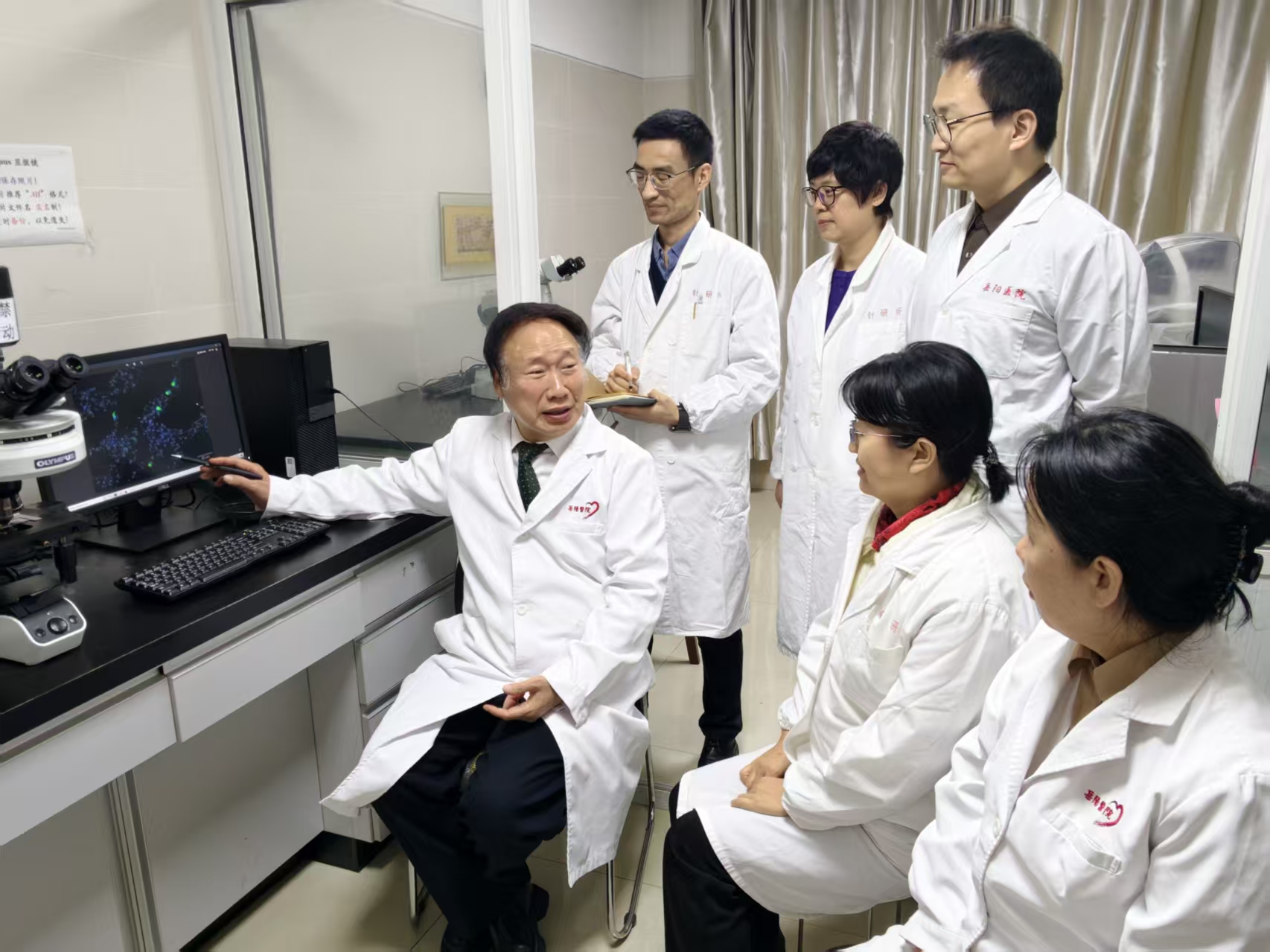 万象城官网吴焕淦教授团队荣获教育部科学研究优秀成果奖一等奖