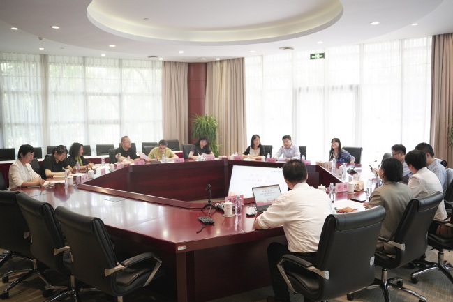 对标国际模式，加快项目改革，“国际暑期学校”项目座谈会在万象城官网召开